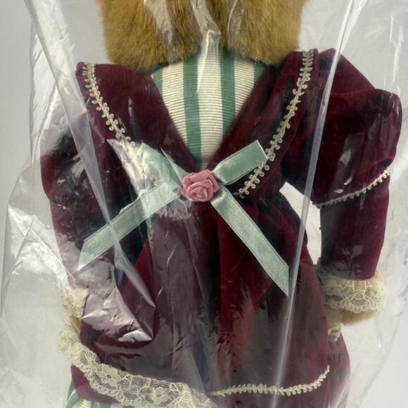 Vintage 1990s Avon Victorian Teddy Bear - New in Bag with Certificate With Stand - Picture 10 of 10